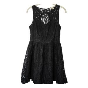LAUREN CONRAD BLACK SLEEVELESS LACE FLORAL PATTERN MIDI DRESS – SIZE 6